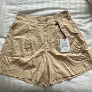Able long drapery shorts - Size 6